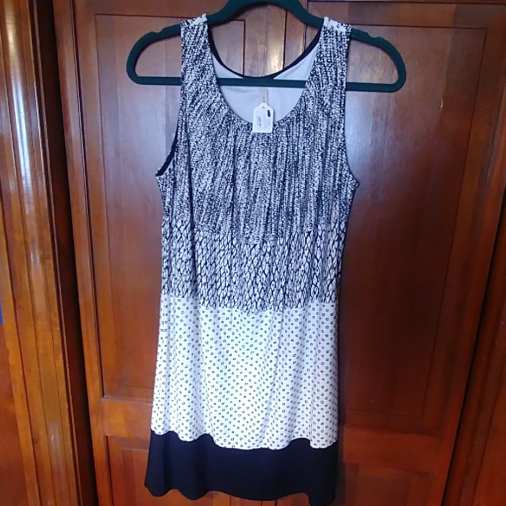 Mini Dress 🔖 - Picture 2 of 9
